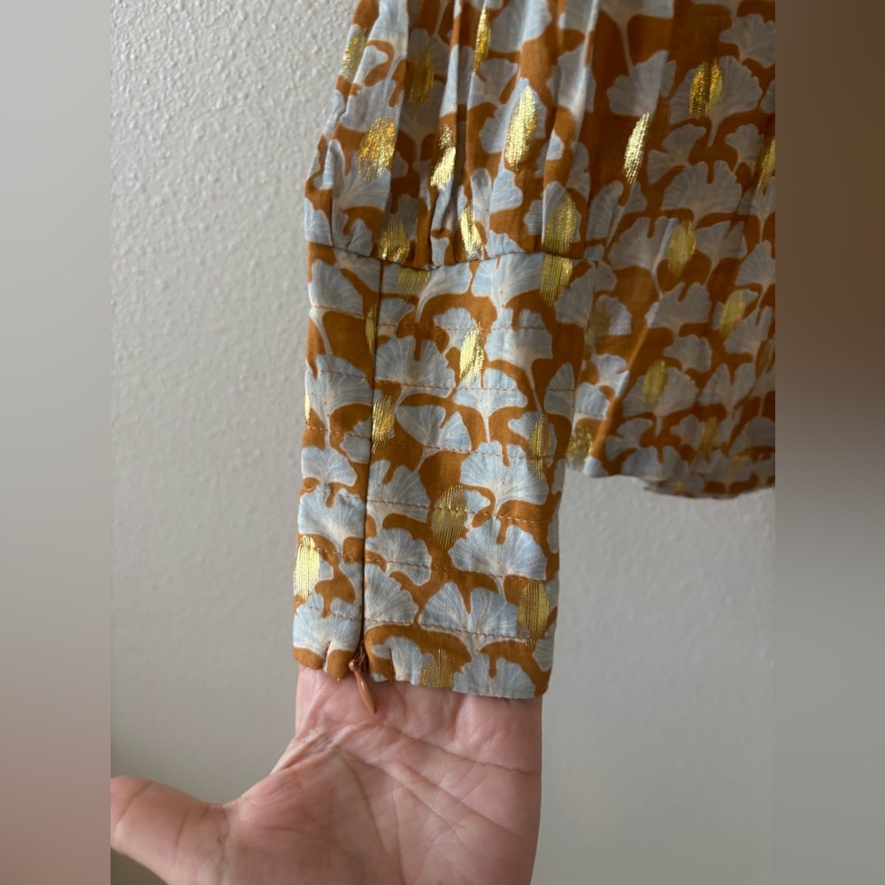 Avara Blouse Gold and White - Picture 3 of 7